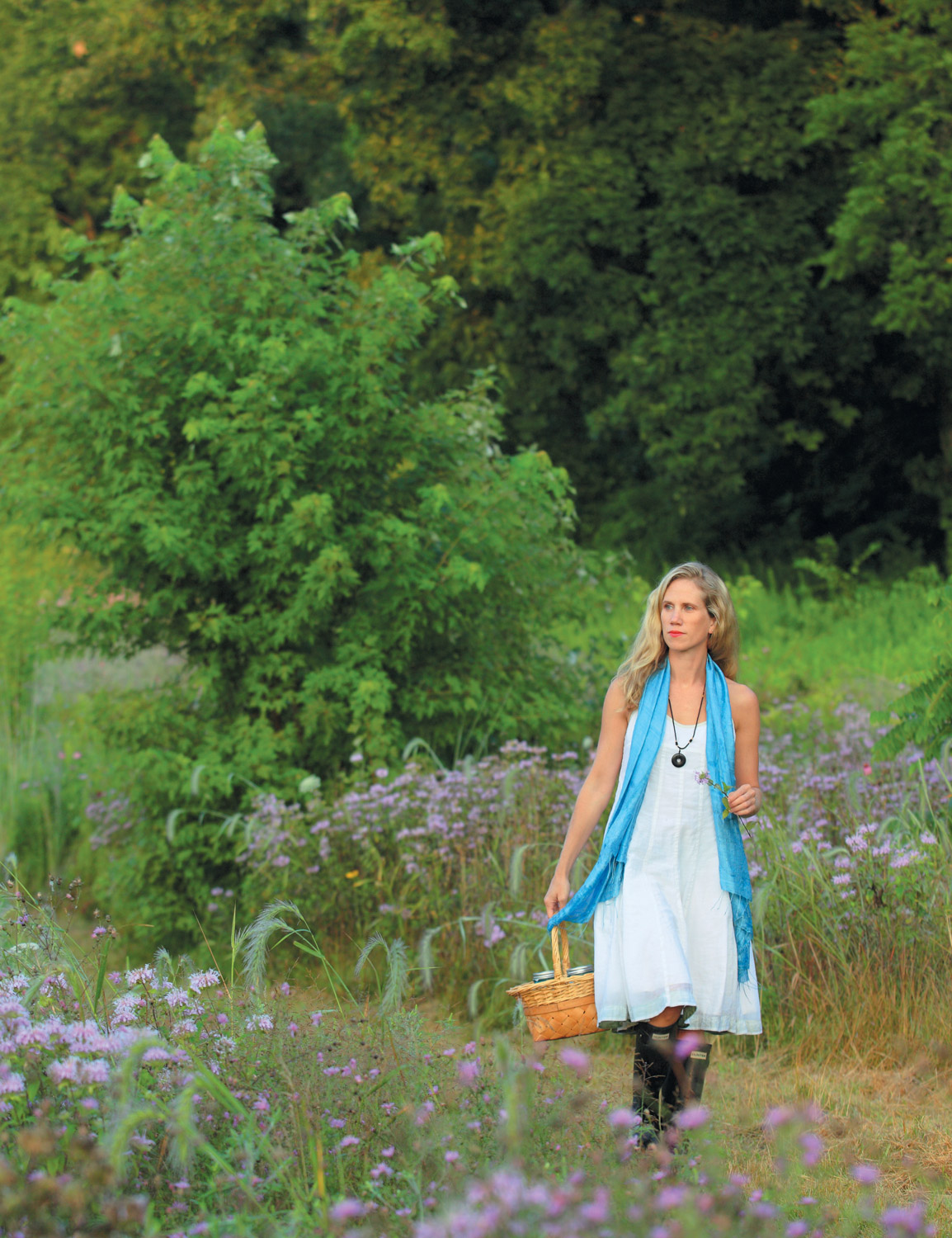 foraging-a-local-superfood-1.jpg